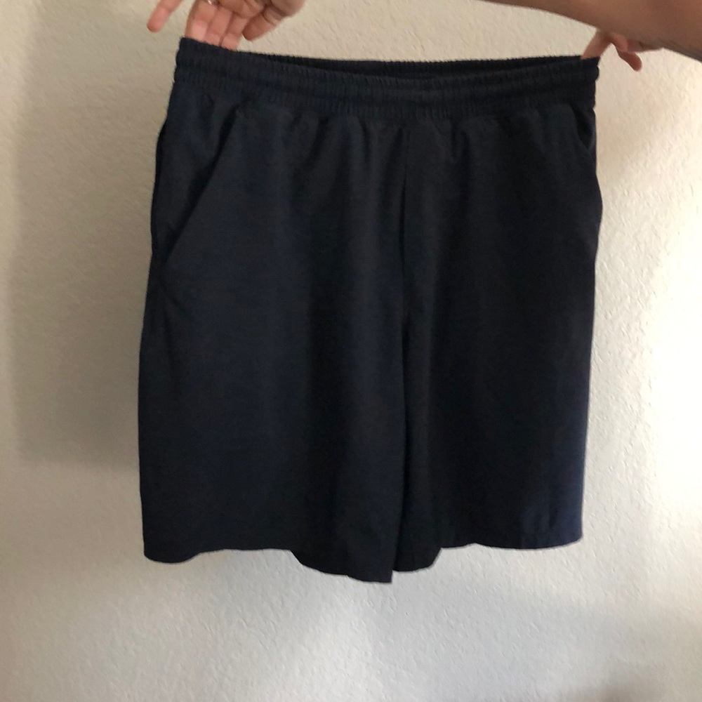 Men’s Large Lululemon Shorts